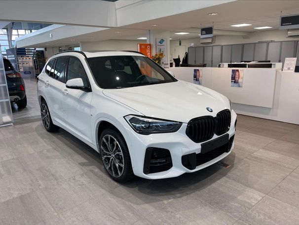 BMW X1 20i sDrive 131 kW image number 3