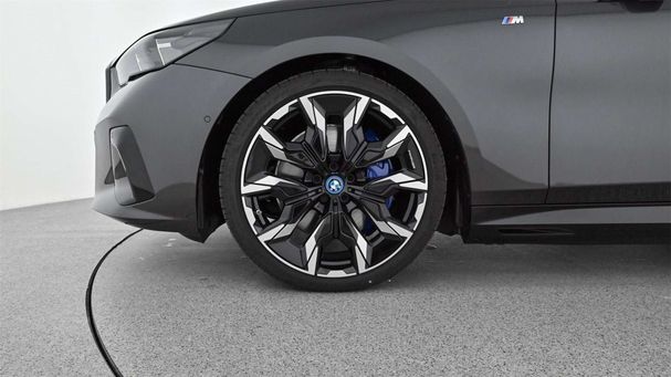 BMW i5 M60 xDrive 442 kW image number 23