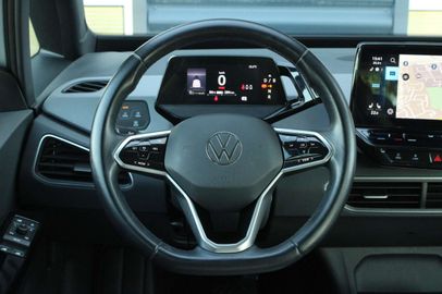 Car image 37