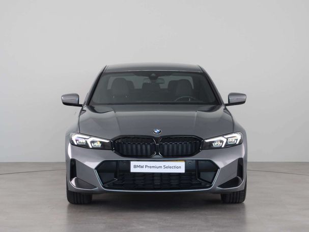 BMW 320i 135 kW image number 7