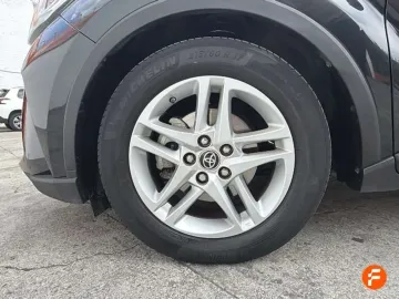 Car image 22