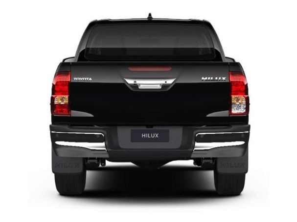 Toyota Hilux 4x4 Double Cab 110 kW image number 2