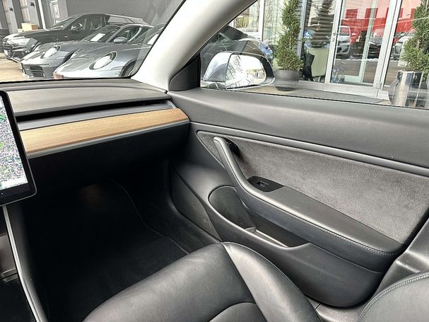 Tesla Model 3 Long Range AWD 350 kW image number 27