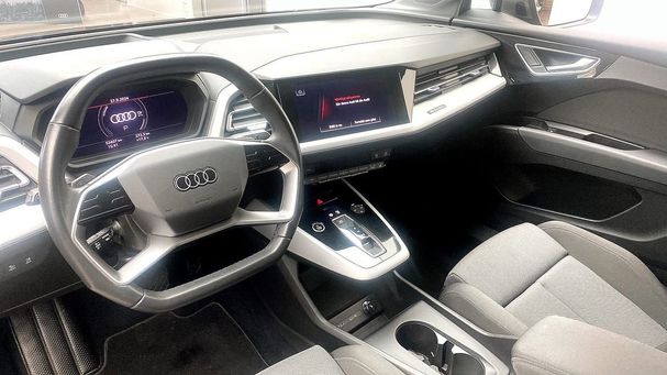 Audi Q4 45 quattro e-tron 197 kW image number 7