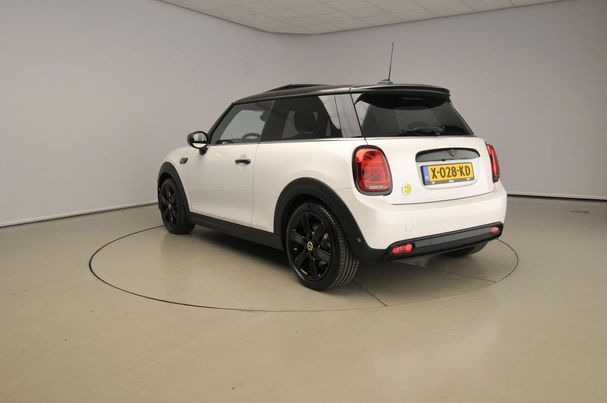 Mini Cooper SE Electric 135 kW image number 4