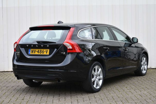 Volvo V60 T3 112 kW image number 42