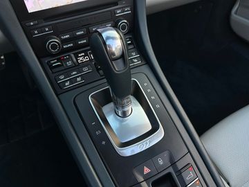 Car image 25