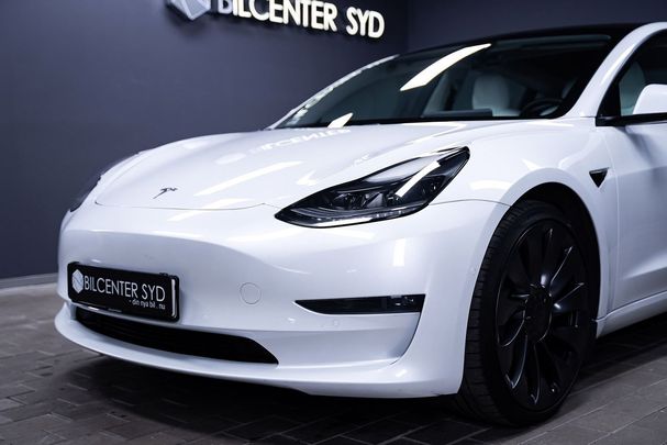 Tesla Model 3 Performance AWD 377 kW image number 2