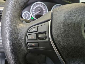 Car image 35