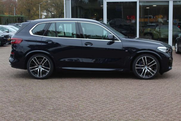 BMW X5 45e xDrive 294 kW image number 3