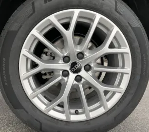 Car image 41