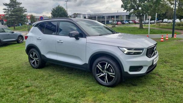 Volvo XC40 T3 120 kW image number 6