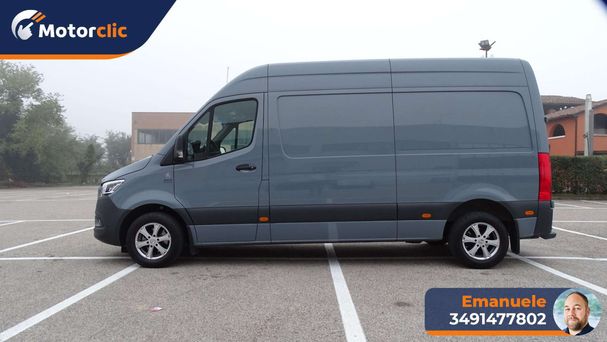 Mercedes-Benz Sprinter 215 CDI FWD 110 kW image number 4