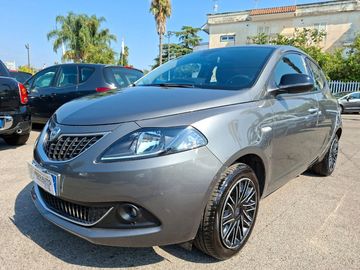 Car image 2