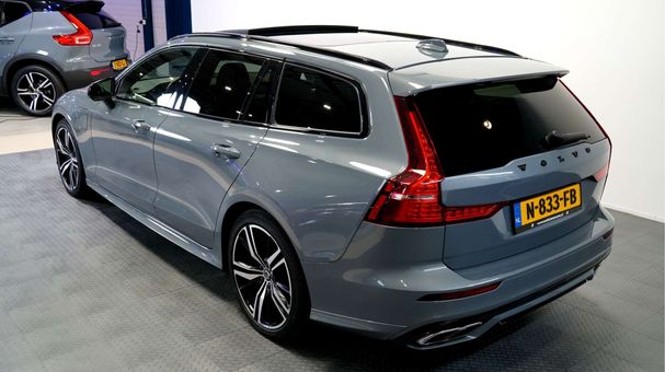 Volvo V60 T6 Recharge AWD 250 kW image number 25