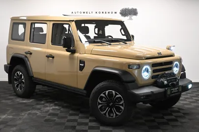 Car image 2