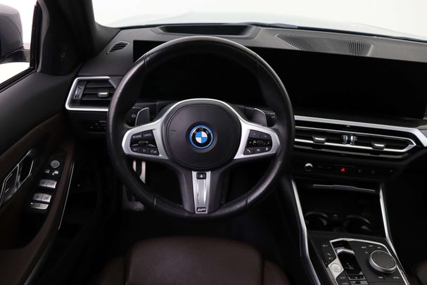 BMW 320 e 150 kW image number 21