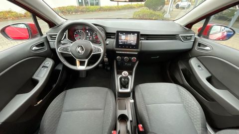 Car image 10