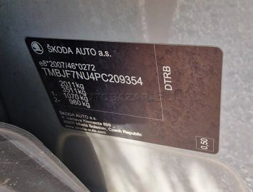 Car image 41