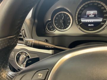 Car image 37