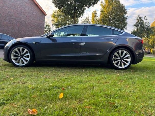 Tesla Model 3 Long Range AWD 258 kW image number 4