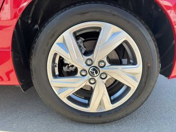 Car image 14