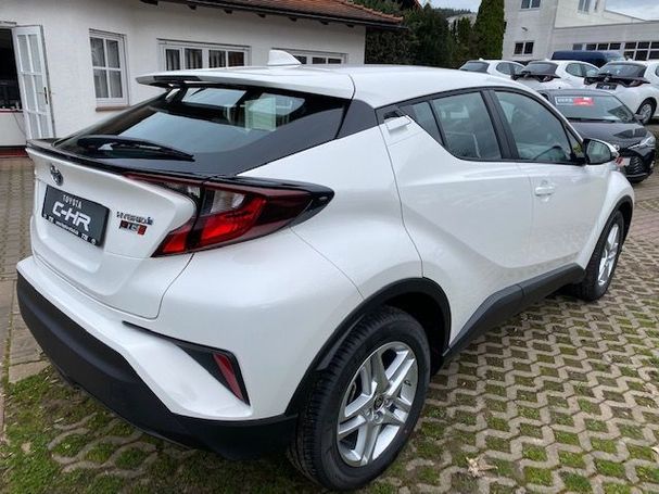 Toyota C-HR Hybrid 90 kW image number 3