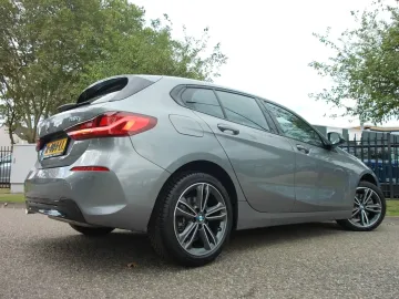 Car image 50