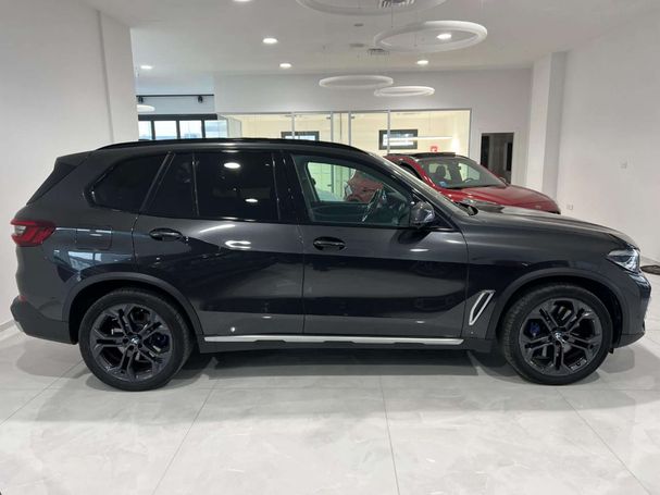 BMW X5 xDrive30d xLine 195 kW image number 3