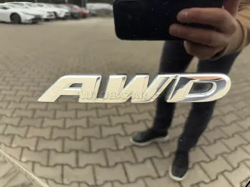 Car image 27