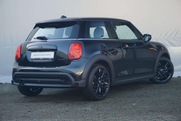 Mini Cooper Essential Premium 100 kW image number 4