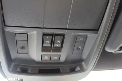 Car image 32