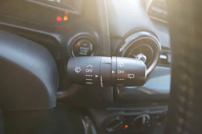 Car image 30