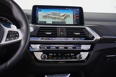 Car image 39