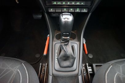 Car image 30