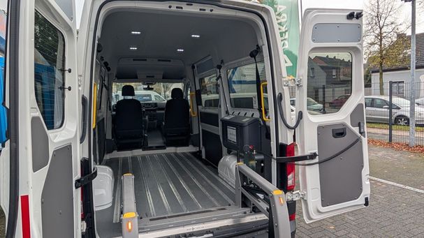 Volkswagen Crafter 103 kW image number 3