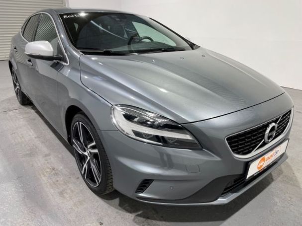 Volvo V40 T3 112 kW image number 2