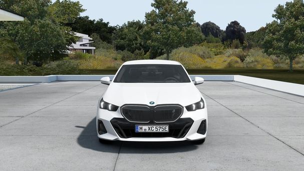 BMW i5 xDrive40 M Sport Pro 291 kW image number 2