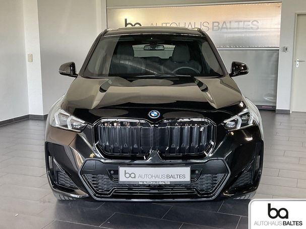 BMW iX1 xDrive30 M Sport 230 kW image number 3