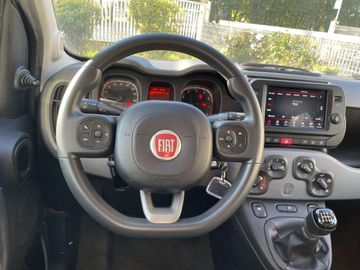 Car image 14