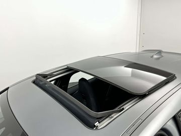 Car image 47