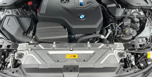Car image 25