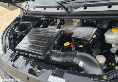 Car image 36