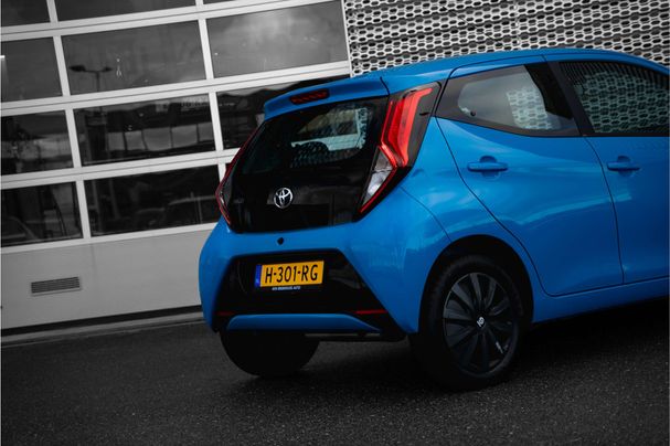 Toyota Aygo 54 kW image number 4