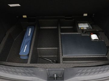 Car image 36