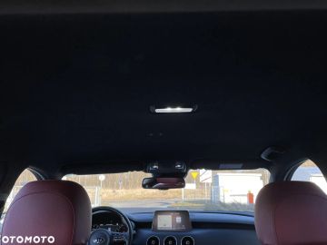 Car image 36