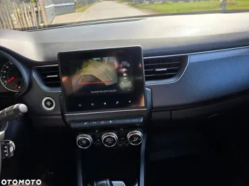 Car image 27