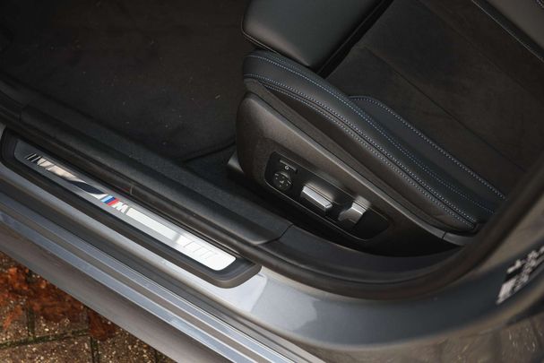 BMW 320i M Sport 135 kW image number 14