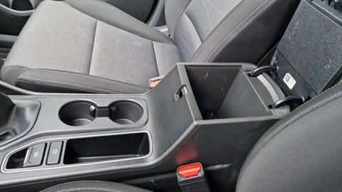 Car image 31