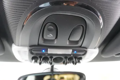 Car image 42